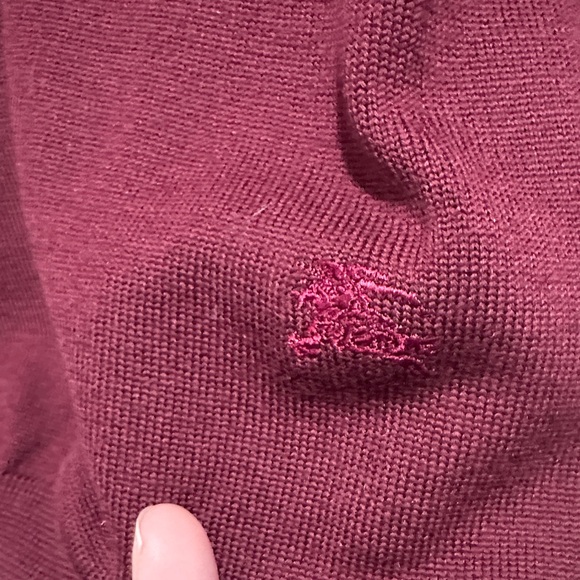 Burberrys 100% Wool Burgundy Sweater Vintage - Picture 8 of 8